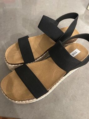 Steve Madden Black Espadrille Platform Sandals